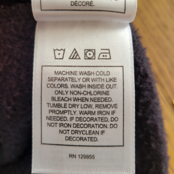 Minnie Mouse Hooded Sweatshirt! 🎀 - Picture 9 of 9